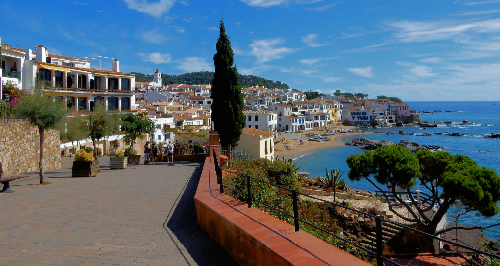 Calella de Palafrugell 30580669845_3340ff17bd_k.jpg